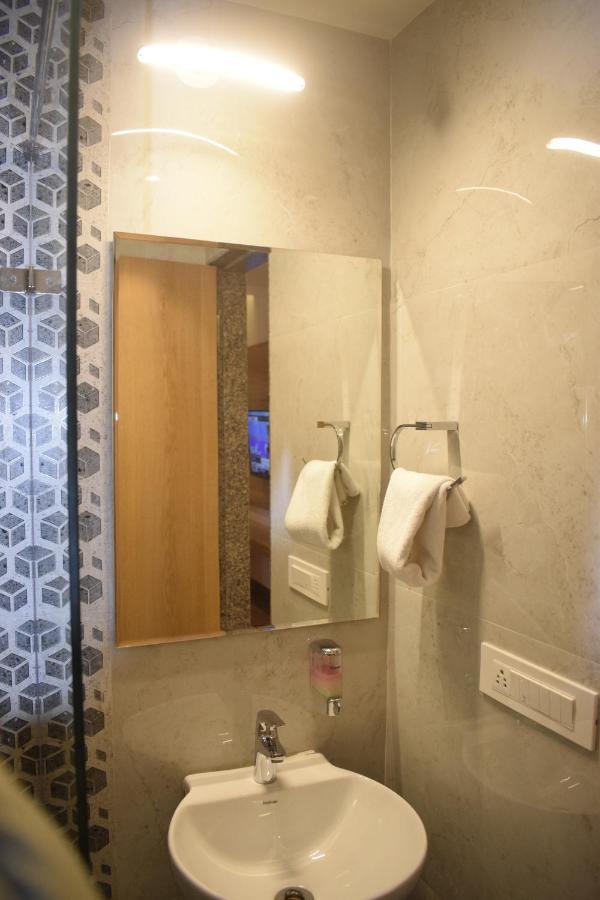 Hotel Mumbai House Express Udaipur Exterior photo