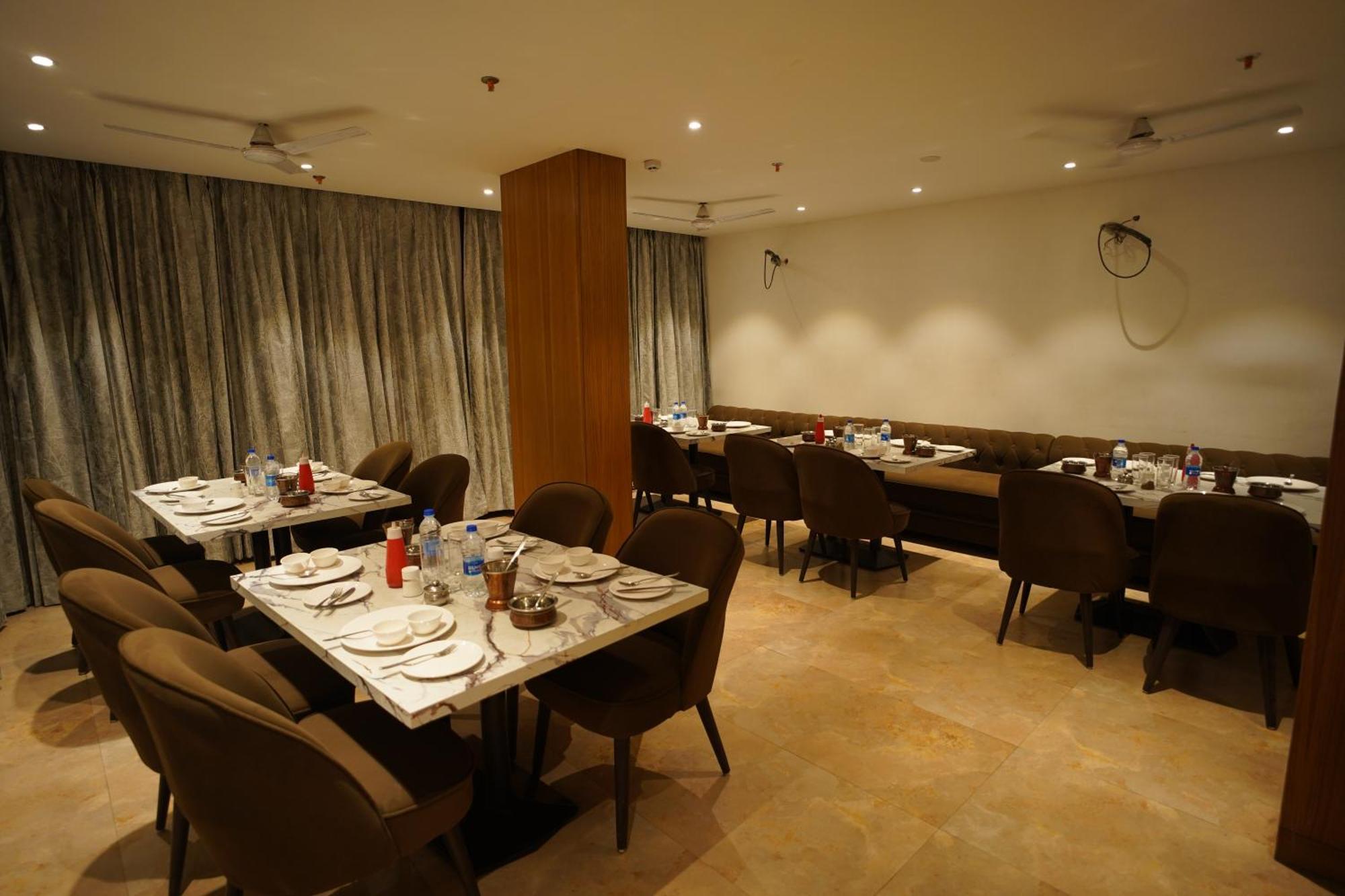 Hotel Mumbai House Express Udaipur Exterior photo